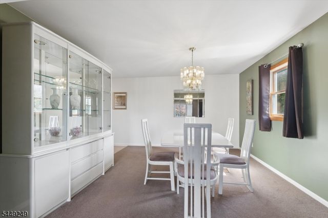 56 Chesapeake Ave, Parsippany-troy Hills Twp., NJ 07034