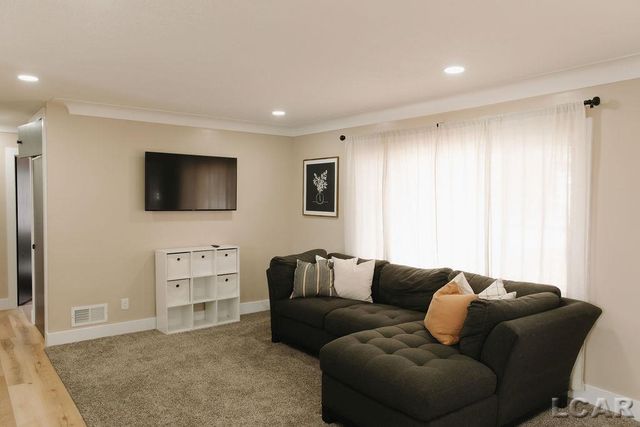 2281 Fairview Drive, Adrian, MI 49221