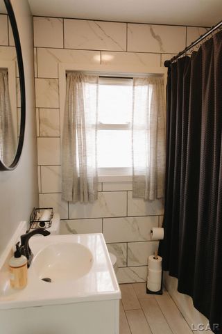 2281 Fairview Drive, Adrian, MI 49221