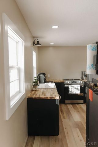 2281 Fairview Drive, Adrian, MI 49221