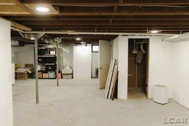 2281 Fairview Drive, Adrian, MI 49221