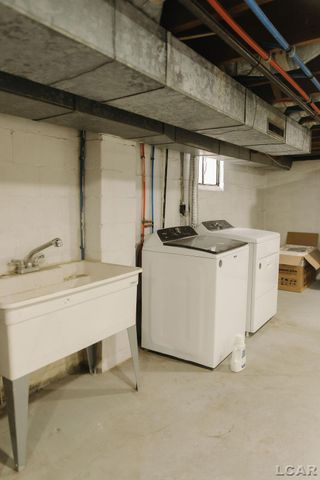 2281 Fairview Drive, Adrian, MI 49221