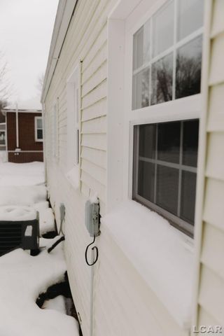 2281 Fairview Drive, Adrian, MI 49221