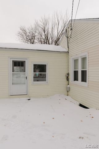 2281 Fairview Drive, Adrian, MI 49221