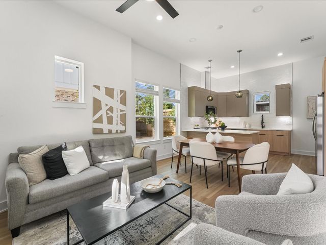 2595 Paul Quinn Street, Houston, TX 77091