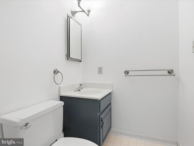 3029 OREGON KNOLLS DR NW, Washington, DC 20015