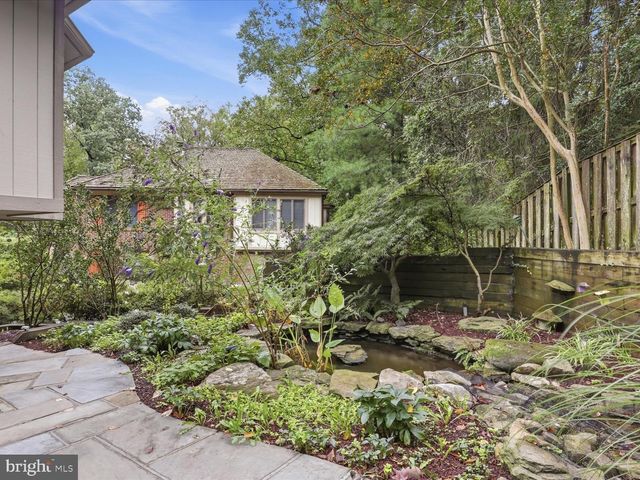 3029 OREGON KNOLLS DR NW, Washington, DC 20015