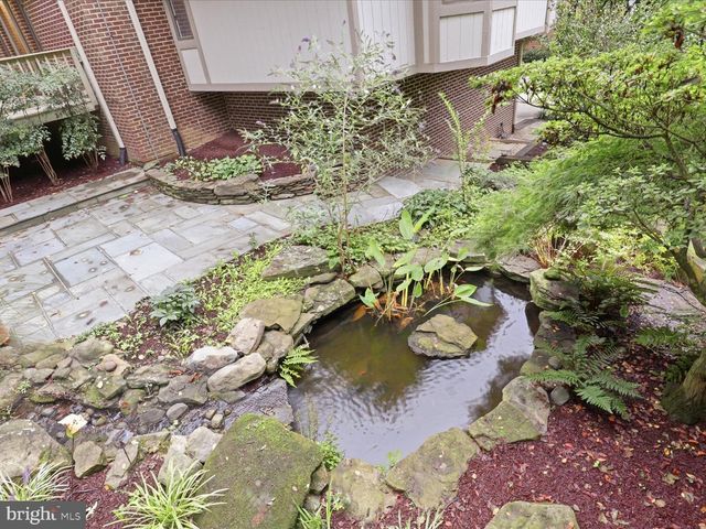 3029 OREGON KNOLLS DR NW, Washington, DC 20015