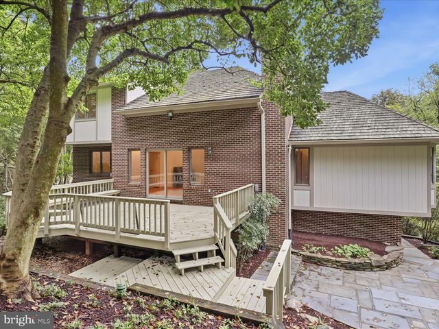 3029 OREGON KNOLLS DR NW, Washington, DC 20015