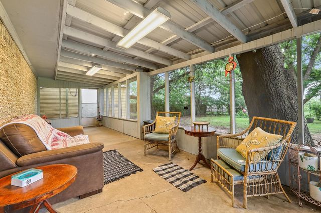 212 Lou Street, Sulphur Springs, TX 75482