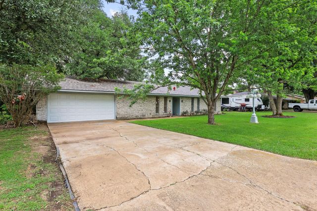 212 Lou Street, Sulphur Springs, TX 75482