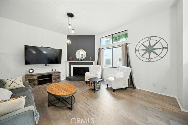 14937 Sherman Way 7, Van Nuys (los Angeles), CA 91405