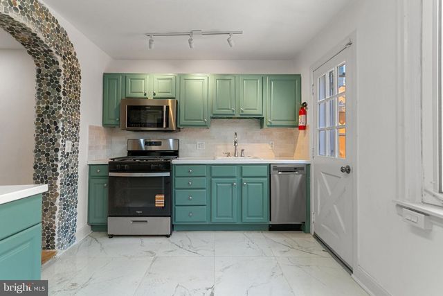 423 CROSS ST, Philadelphia, PA 19147