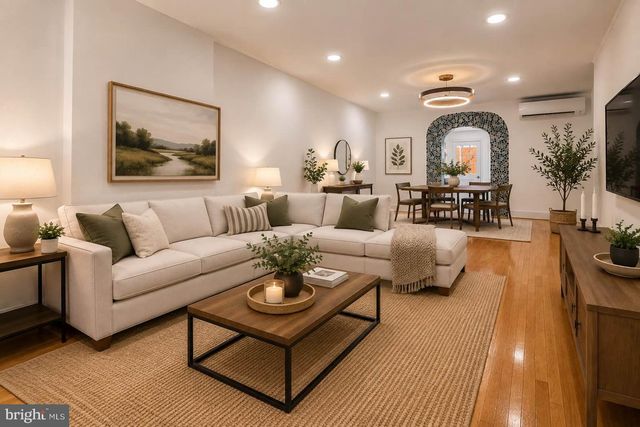 423 CROSS ST, Philadelphia, PA 19147