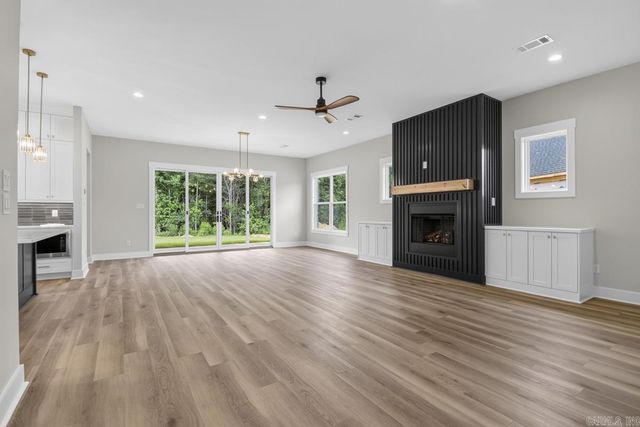 8009 Creek Rock, Alexander, AR 72002