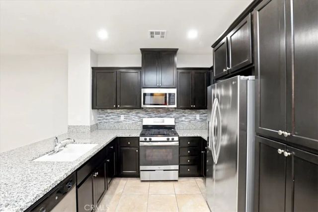 16001 Chase, Fontana, CA 92336