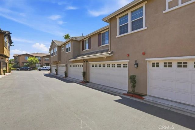 16001 Chase, Fontana, CA 92336