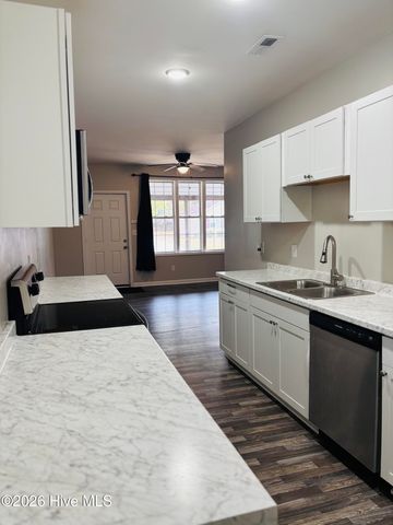 119 Preston Road, Jacksonville, NC 28540