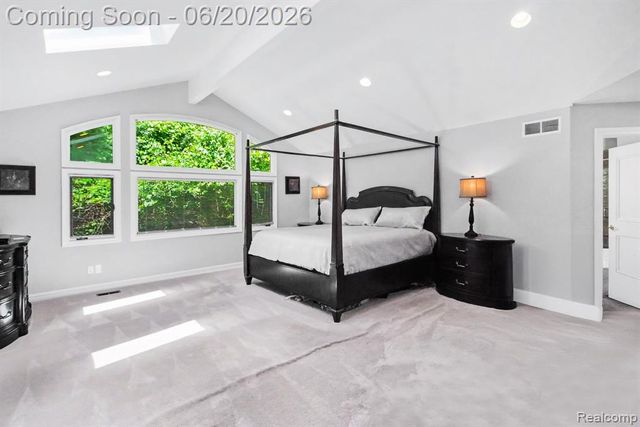 27682 Wellington Street, Farmington Hills, MI 48334