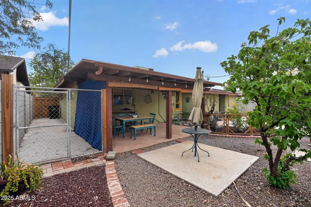 315 W GLENROSA Avenue, Phoenix, AZ 85013