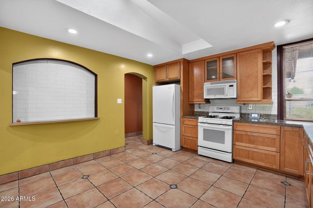 315 W GLENROSA Avenue, Phoenix, AZ 85013