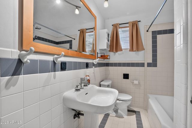 315 W GLENROSA Avenue, Phoenix, AZ 85013