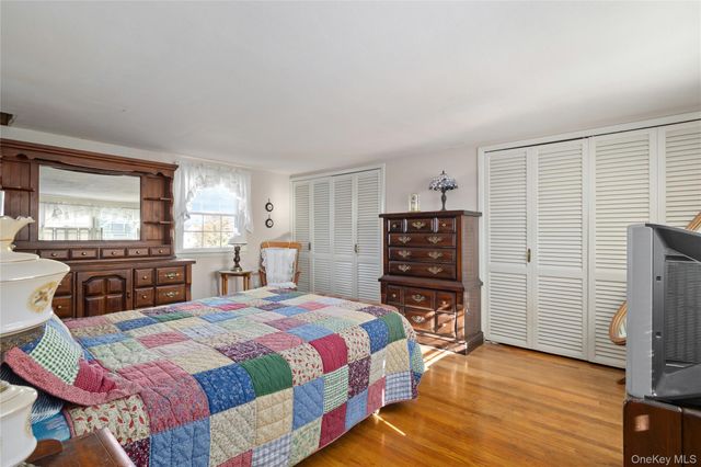 6 White Birch Drive, Babylon, NY 11702