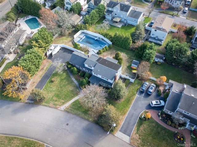 6 White Birch Drive, Babylon, NY 11702