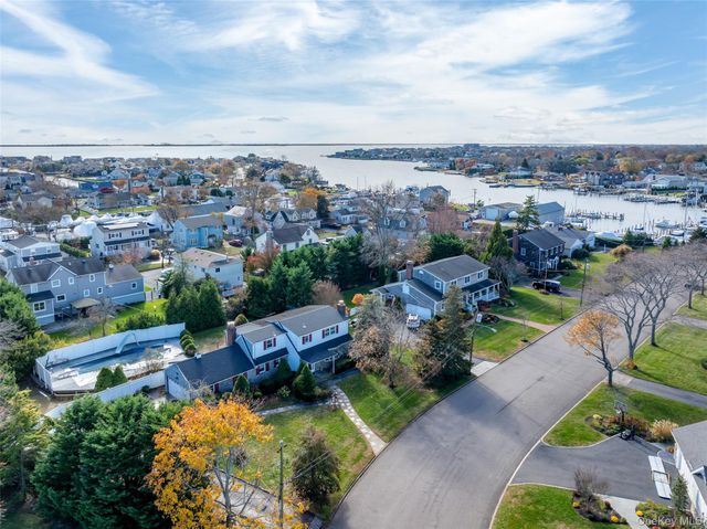 6 White Birch Drive, Babylon, NY 11702