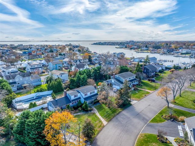 6 White Birch Drive, Babylon, NY 11702