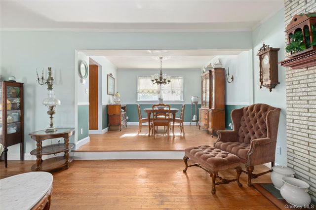 6 White Birch Drive, Babylon, NY 11702