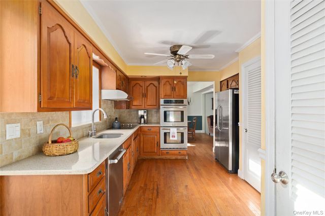 6 White Birch Drive, Babylon, NY 11702