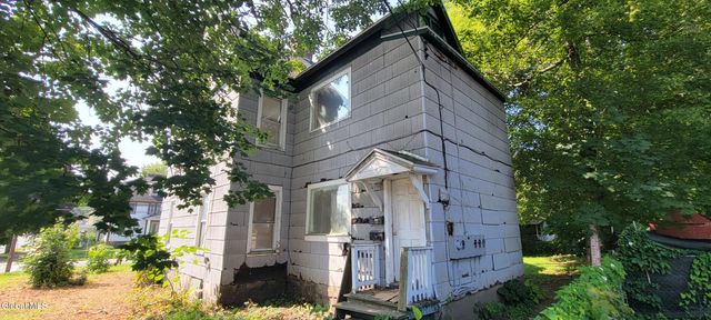 236 W Fulton Street, Gloversville, NY 12078