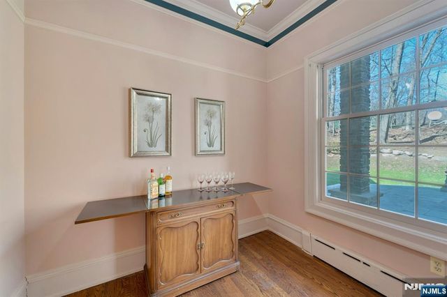 213 Stokes Farm Road, Franklin Lakes, NJ 07417