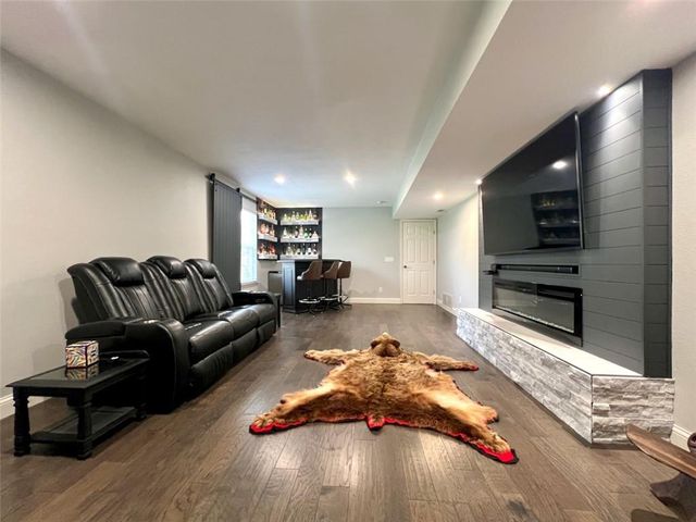 539 Bently Drive, Lawrence, KS 66049