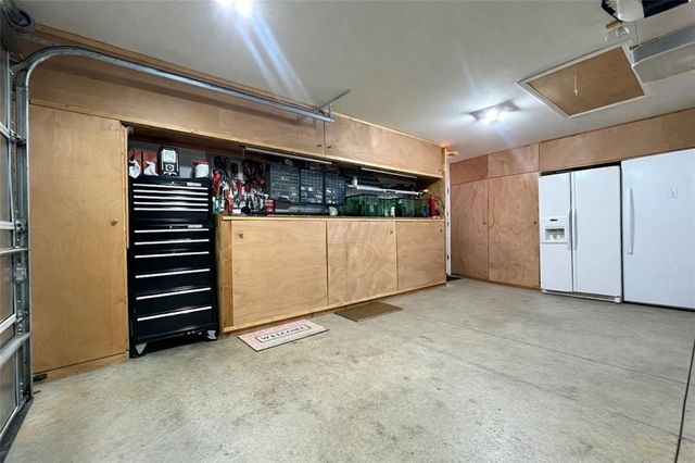 539 Bently Drive, Lawrence, KS 66049