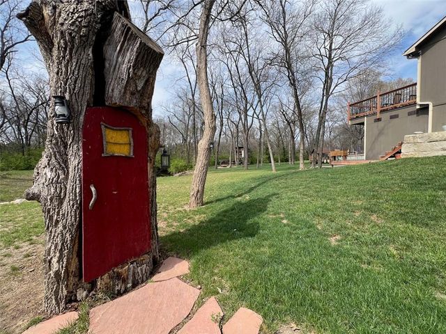 539 Bently Drive, Lawrence, KS 66049