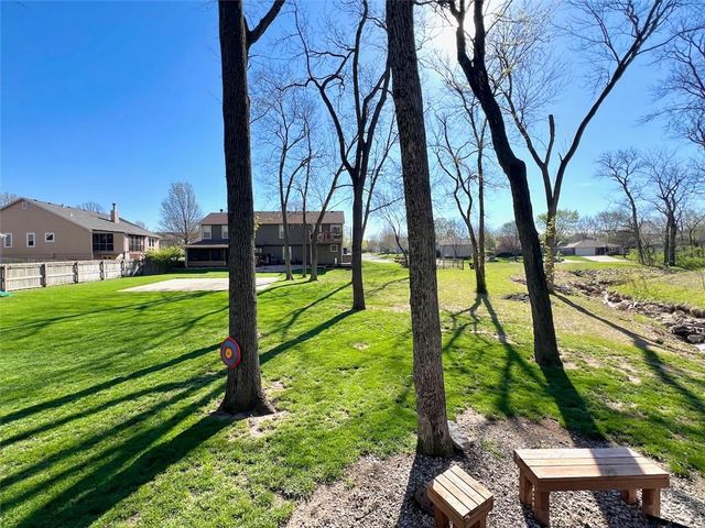 539 Bently Drive, Lawrence, KS 66049