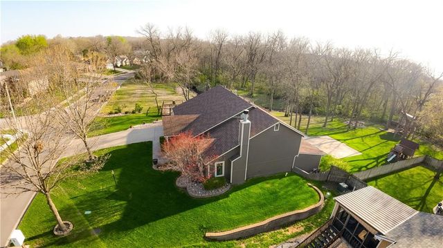 539 Bently Drive, Lawrence, KS 66049