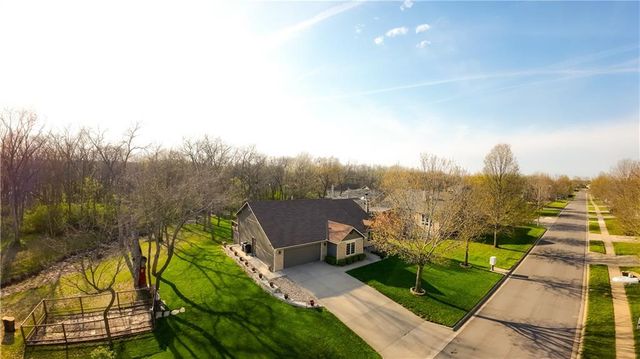 539 Bently Drive, Lawrence, KS 66049