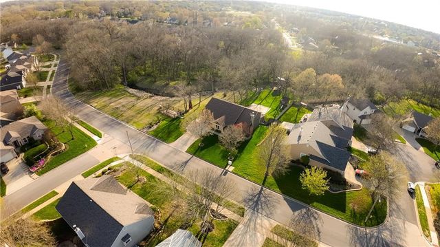 539 Bently Drive, Lawrence, KS 66049