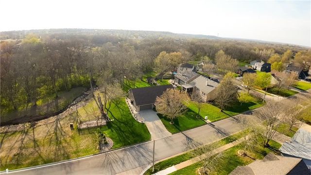 539 Bently Drive, Lawrence, KS 66049