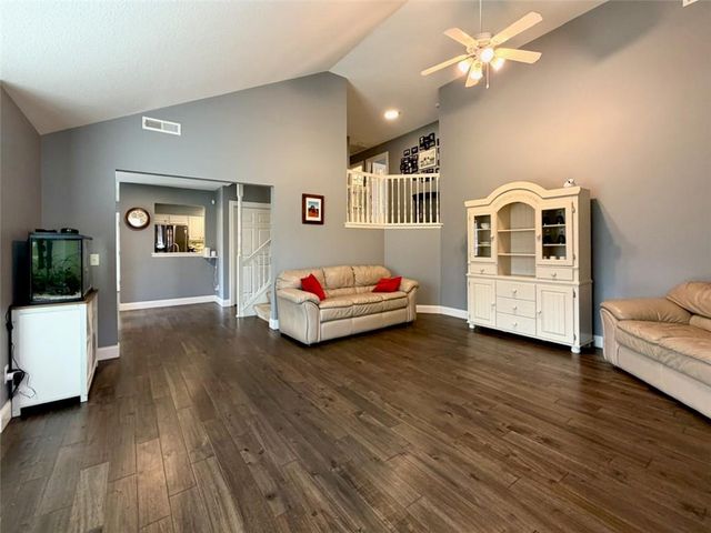 539 Bently Drive, Lawrence, KS 66049