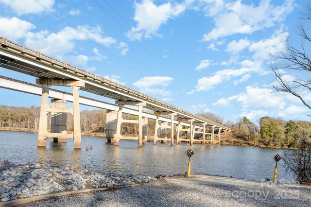 8013 Caswell Road, Stanley, NC 28164