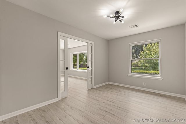 9421 S 69th East Avenue, Tulsa, OK 74133