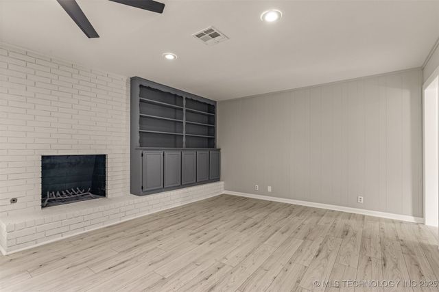 9421 S 69th East Avenue, Tulsa, OK 74133