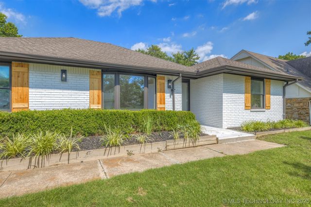 9421 S 69th East Avenue, Tulsa, OK 74133