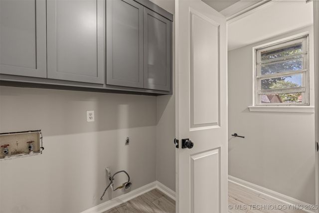 9421 S 69th East Avenue, Tulsa, OK 74133