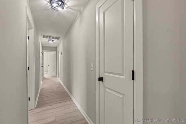 9421 S 69th East Avenue, Tulsa, OK 74133