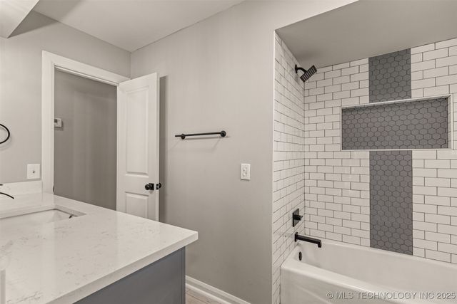 9421 S 69th East Avenue, Tulsa, OK 74133